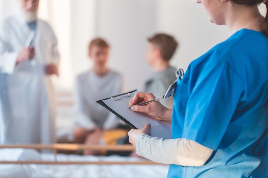 Doktor ve sağlık personeli